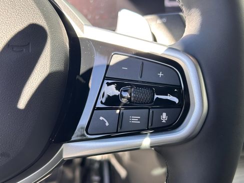 Used 2026 BMW 430i Convertible w/ M Sport Package image 11