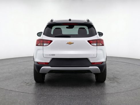 Used 2025 Chevrolet TrailBlazer LT FWD image 7