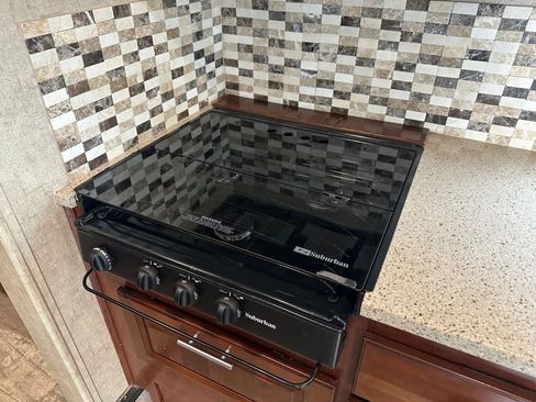 Used 2016 Ford E-450 and Econoline 450 Super Duty w/ Motorhome Prep Package image 24