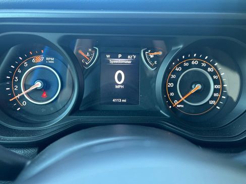 Used 2025 Jeep Wrangler Unlimited Sport AWD/4WD image 20