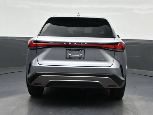 Used 2023 Lexus RX 350 Premium w/ Cold Area Package FWD image 4