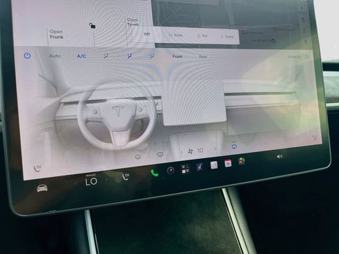 Used 2021 Tesla Model Y Performance AWD/4WD image 16