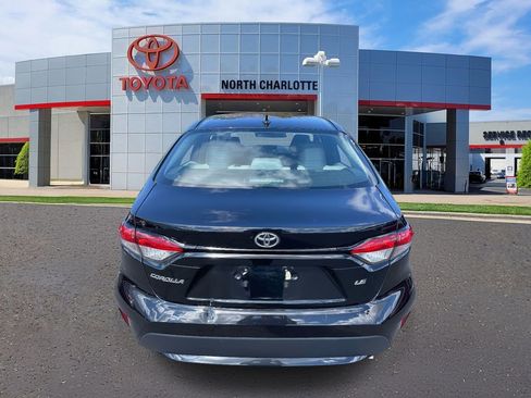 Used 2022 Toyota Corolla LE image 8
