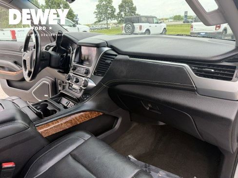 Used 2016 Chevrolet Tahoe LTZ AWD/4WD image 40