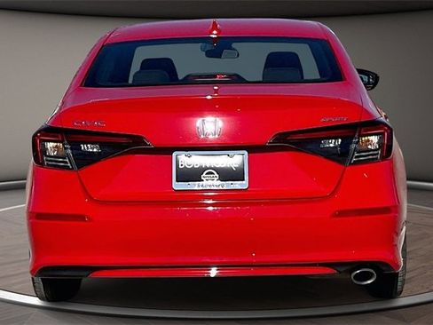 Used 2025 Honda Civic Sport image 4