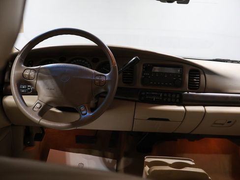 Used 2005 Buick Le Sabre Custom w/ Platinum Edition Plus Pkg image 16