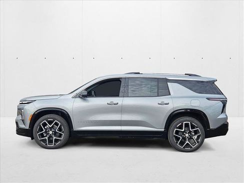 New 2026 Chevrolet Traverse High Country image 5
