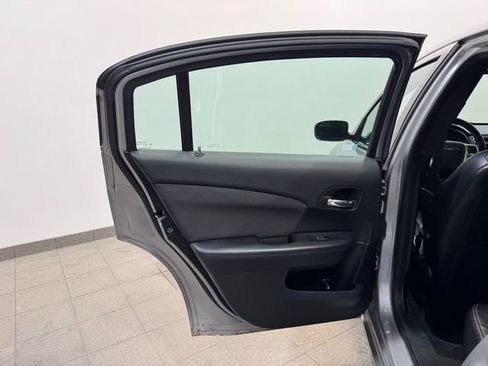 Used 2014 Chrysler 200 Limited image 19