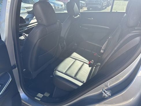 Used 2024 Cadillac XT4 Premium Luxury image 28