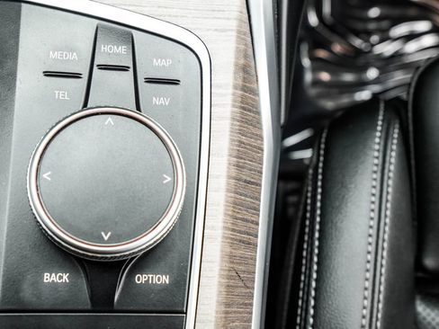 Used 2025 BMW 330i xDrive Sedan image 27