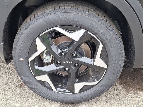 New 2025 Kia Seltos EX image 5