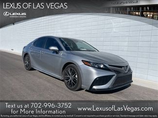 Used 2021 Toyota Camry SE video 1