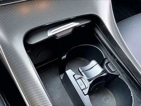 Used 2024 Mercedes-Benz C 300 4MATIC Sedan image 32