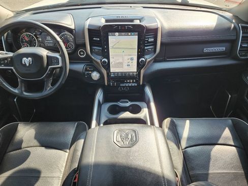 Used 2023 RAM 2500 Laramie AWD/4WD image 2