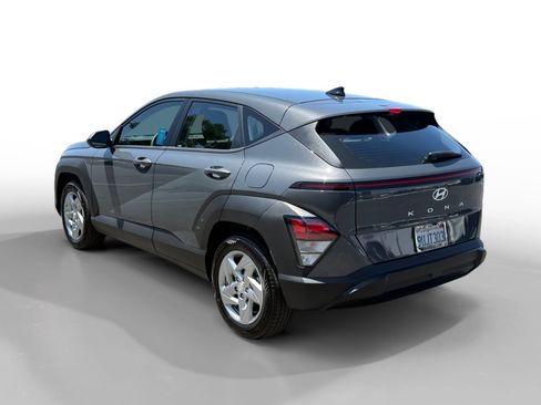 Certified 2026 Hyundai Kona SE FWD image 3