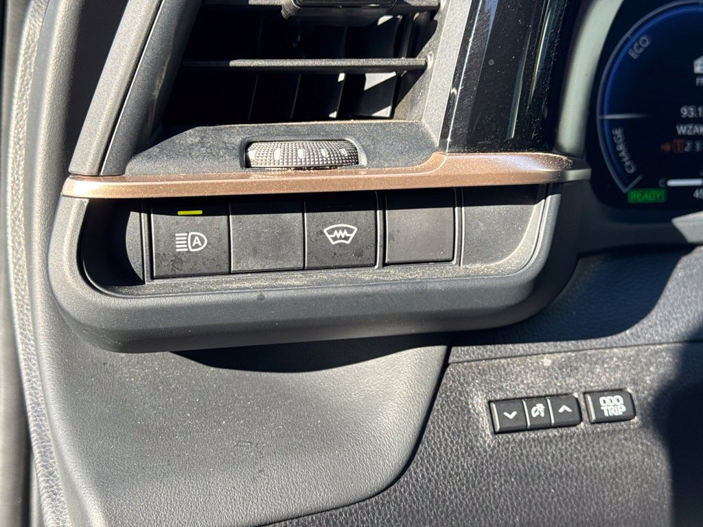 Certified 2023 Toyota Crown AWD/4WD image 49