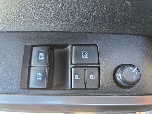 Used 2023 Toyota Tacoma SR image 25