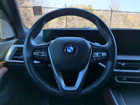 Certified 2024 BMW X5 xDrive40i w/ Premium Package image 18