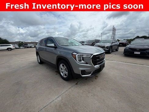 Used 2024 GMC Terrain SLE FWD image 5