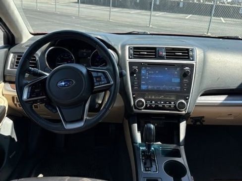 Used 2019 Subaru Outback 2.5i Limited w/ Popular Package #2 image 8
