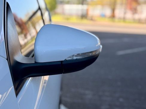 Used 2011 Volkswagen GTI Autobahn FWD image 13