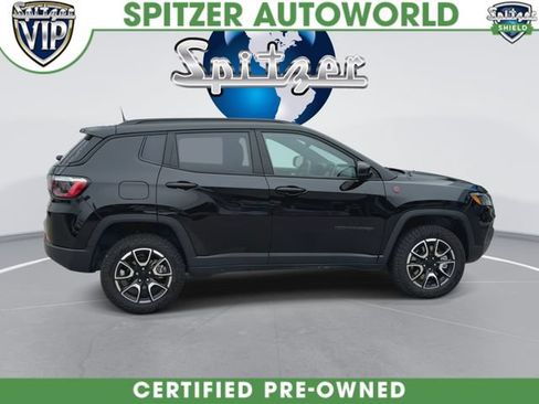 Used 2024 Jeep Compass Trailhawk AWD/4WD image 10