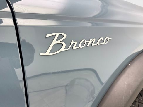 Used 2022 Ford Bronco Outer Banks w/ Sasquatch Package AWD/4WD image 24