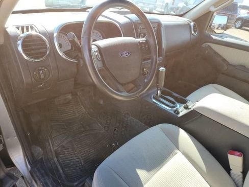 Used 2008 Ford Explorer Sport Trac XLT image 9