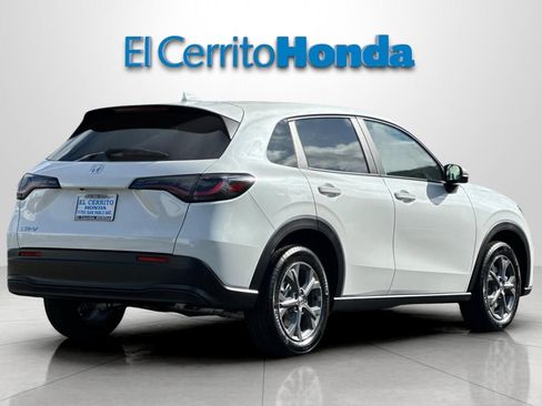 New 2027 Honda HR-V LX image 3