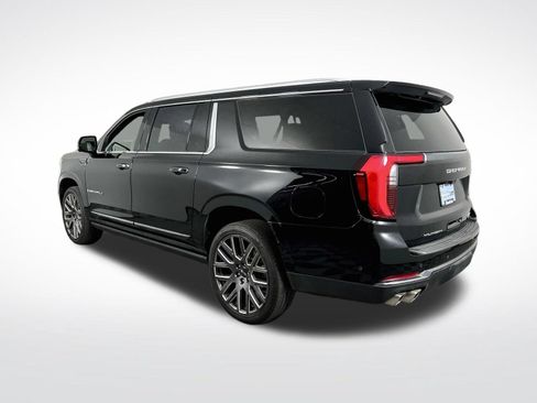 Used 2025 GMC Yukon XL Denali Ultimate AWD/4WD image 6