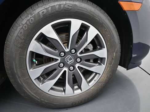 Used 2024 Honda Odyssey EX-L image 11