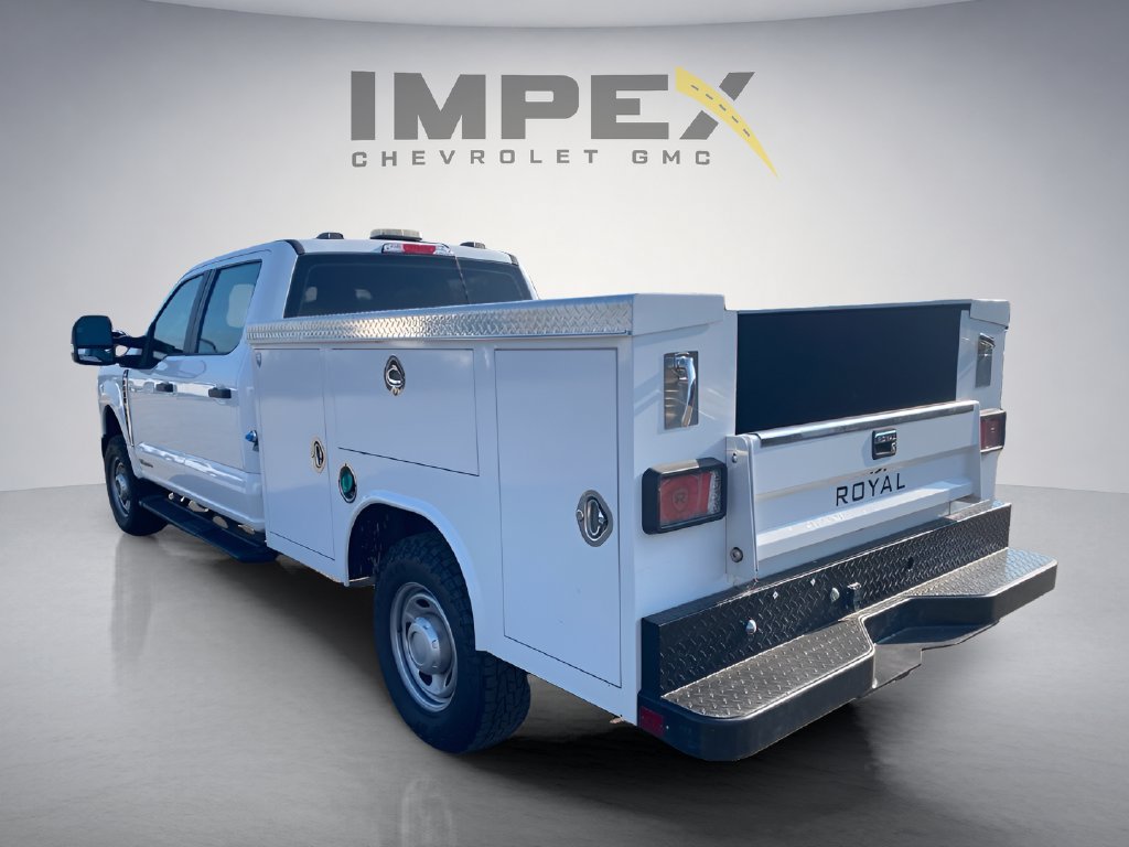 Used 2024 Ford F250 XL w/ Snow Plow Prep Package AWD/4WD image 3