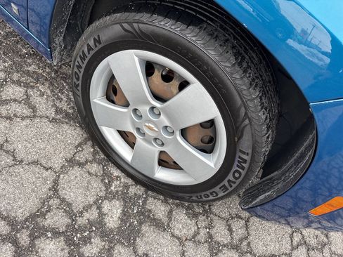 Used 2009 Chevrolet HHR LS image 6