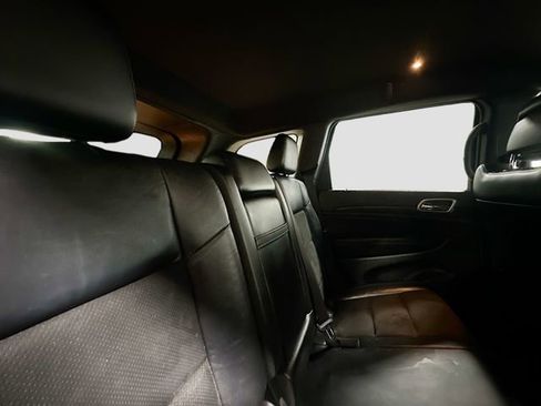 Used 2019 Jeep Grand Cherokee Altitude image 29