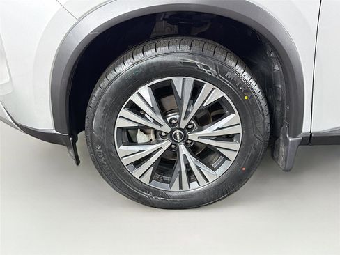 Used 2023 Nissan Rogue SV AWD/4WD image 28