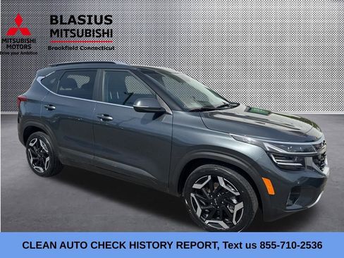 Used 2024 Kia Seltos SX w/ SX Sunroof Package AWD/4WD image 3
