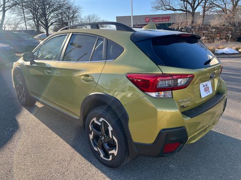 Used 2022 Subaru Crosstrek 2.5i Limited w/ Moonroof Package 2 image 5
