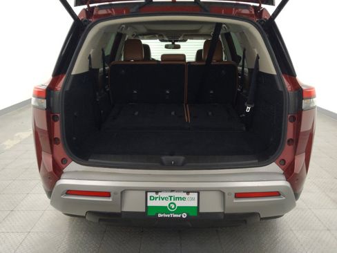 Used 2022 Nissan Pathfinder Platinum w/ Cargo Package FWD image 29