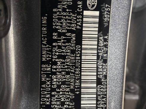 Used 2018 Toyota Avalon XLE image 37