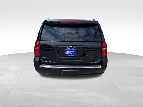 Used 2019 Chevrolet Suburban Premier w/ Premier Plus Edition AWD/4WD image 5
