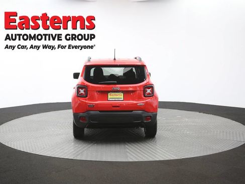 Used 2021 Jeep Renegade Latitude AWD/4WD image 38