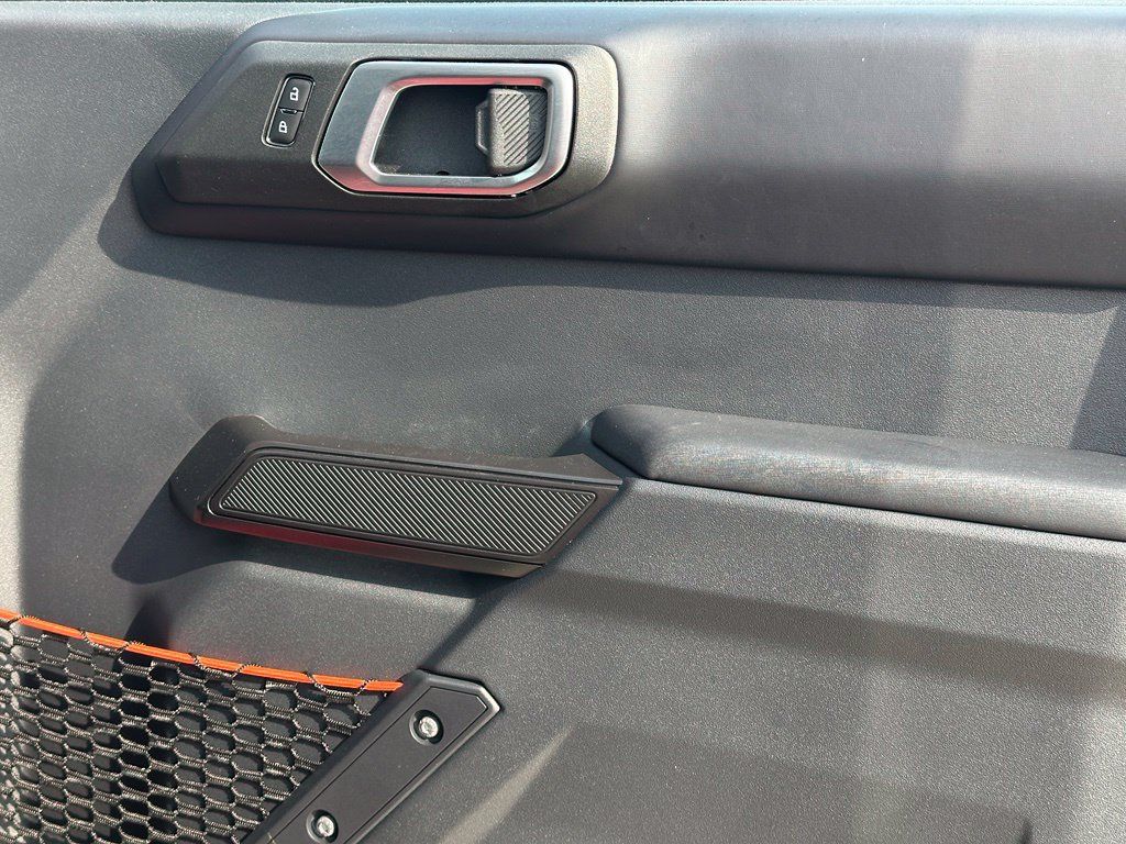 Used 2025 Ford Bronco Raptor AWD/4WD image 26