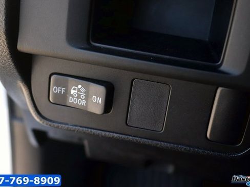 Used 2017 Toyota Tacoma SR5 image 20