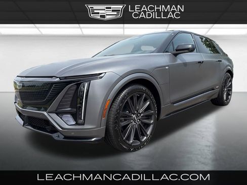 New 2026 Cadillac Lyriq AWD V w/ LPO, Floor Liner Package image 8
