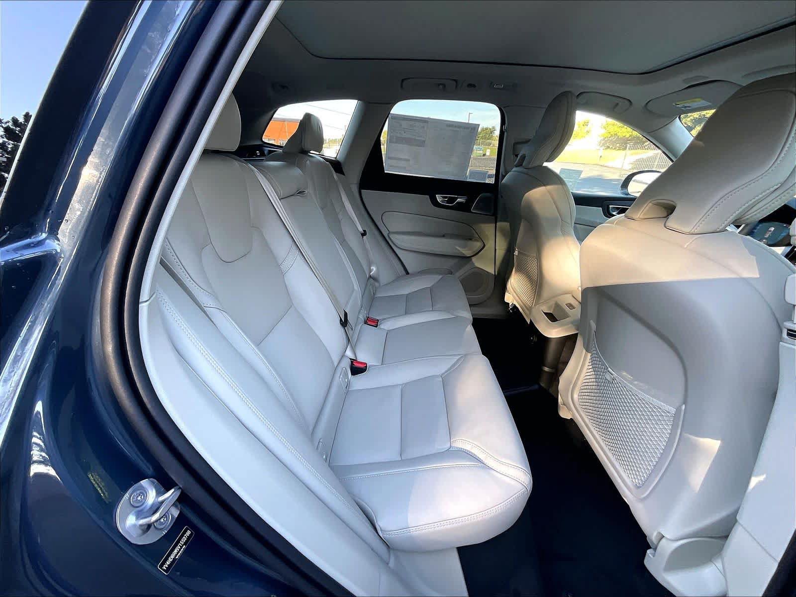 New 2027 Volvo XC60 T8 Ultra AWD/4WD image 27