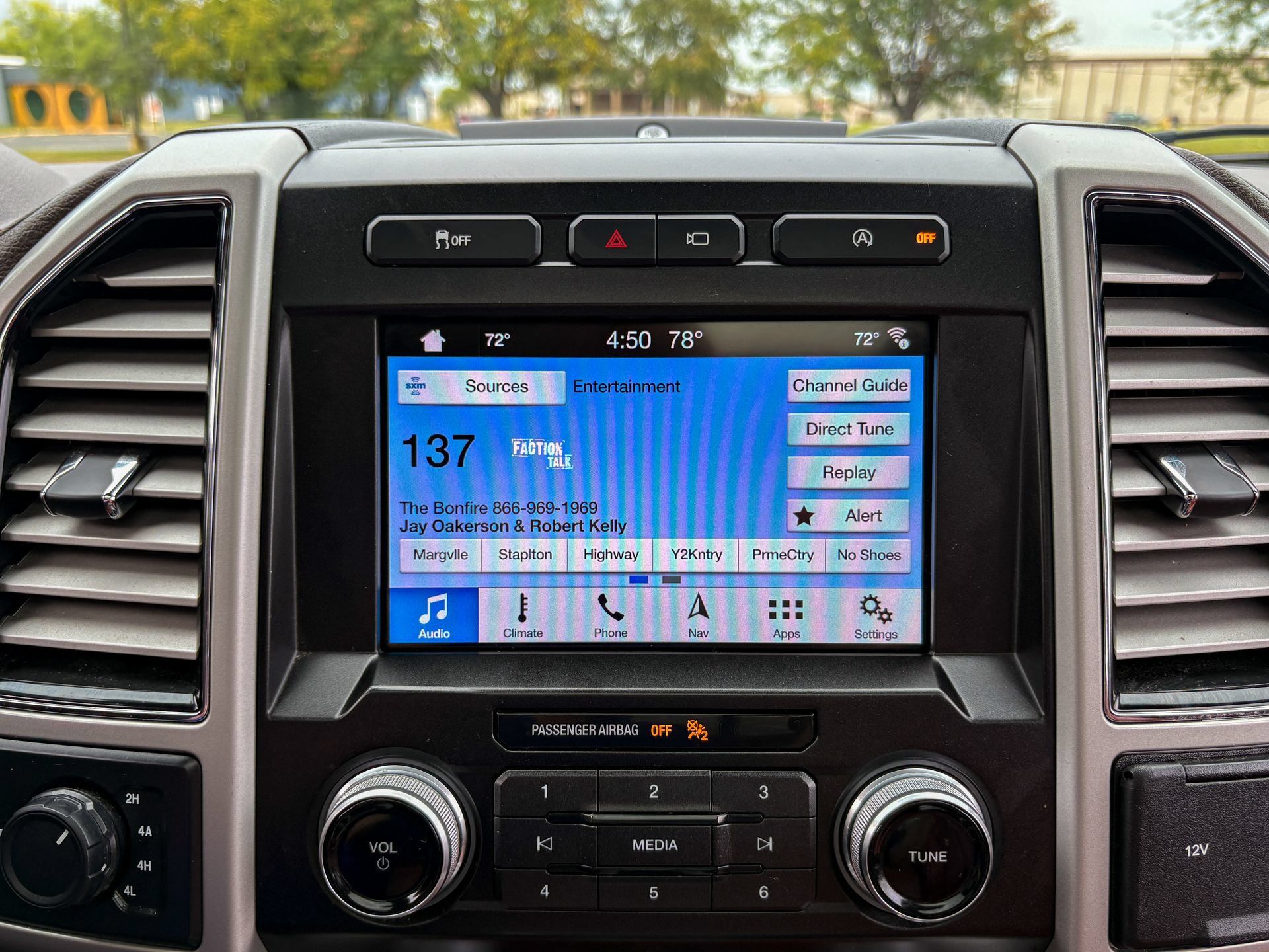 Used 2019 Ford F150 King Ranch w/ Equipment Group 601A Luxury AWD/4WD image 22