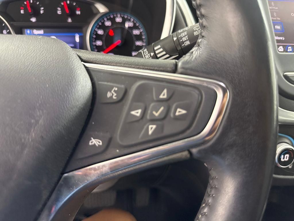 Used 2021 Chevrolet Equinox LT FWD image 33
