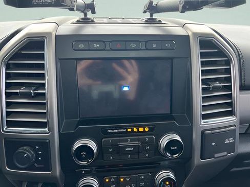 Used 2017 Ford F350 Platinum w/ Platinum Ultimate Package image 16