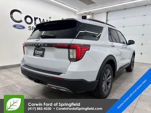 New 2026 Ford Explorer Active image 5