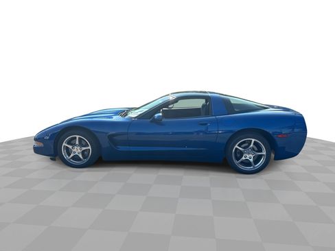 Used 2002 Chevrolet Corvette Coupe w/ Preferred Equipment Group2 RWD image 5